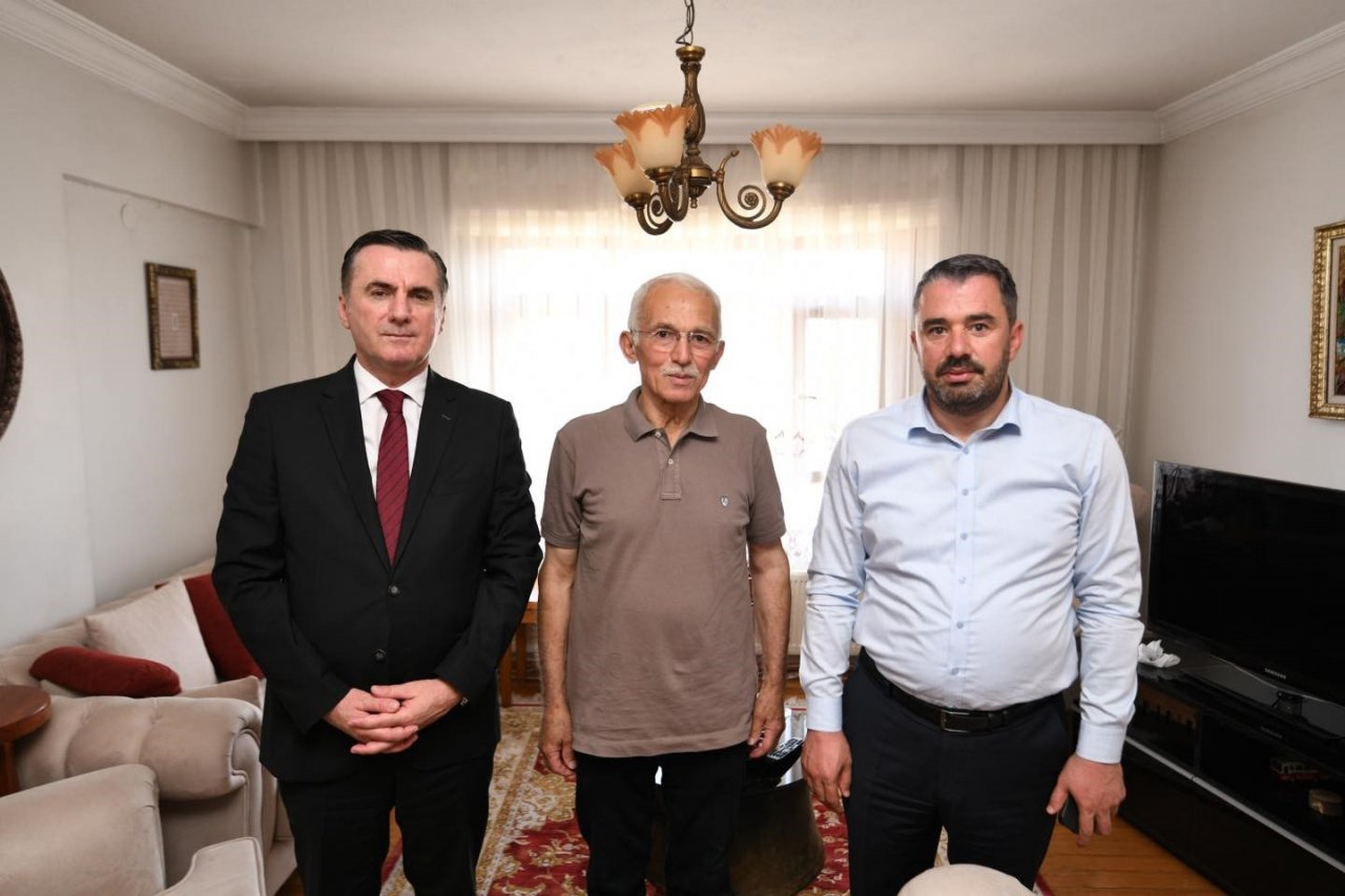 Pursaklar Belediye Başkanı Çetin, 15 Temmuz gazilerini ve şehit ailelerini ziyaret etti