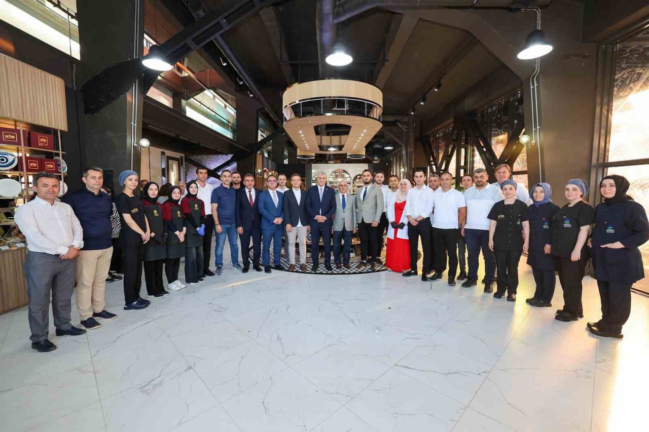 Büyükşehir’in ’en tatlı’ işletmesi kapılarını açtı