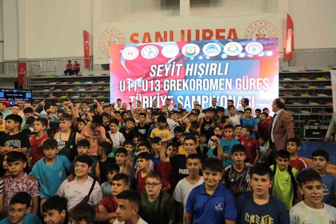 Şanlıurfa’da güreş Şampiyonası başladı