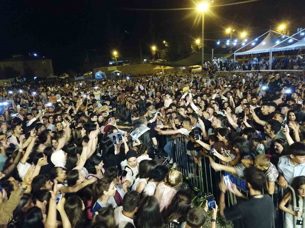 Kato Dağı’nda Haluk Levent rüzgarı