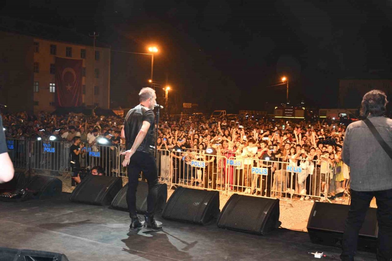 Kato Dağı’nda Haluk Levent rüzgarı