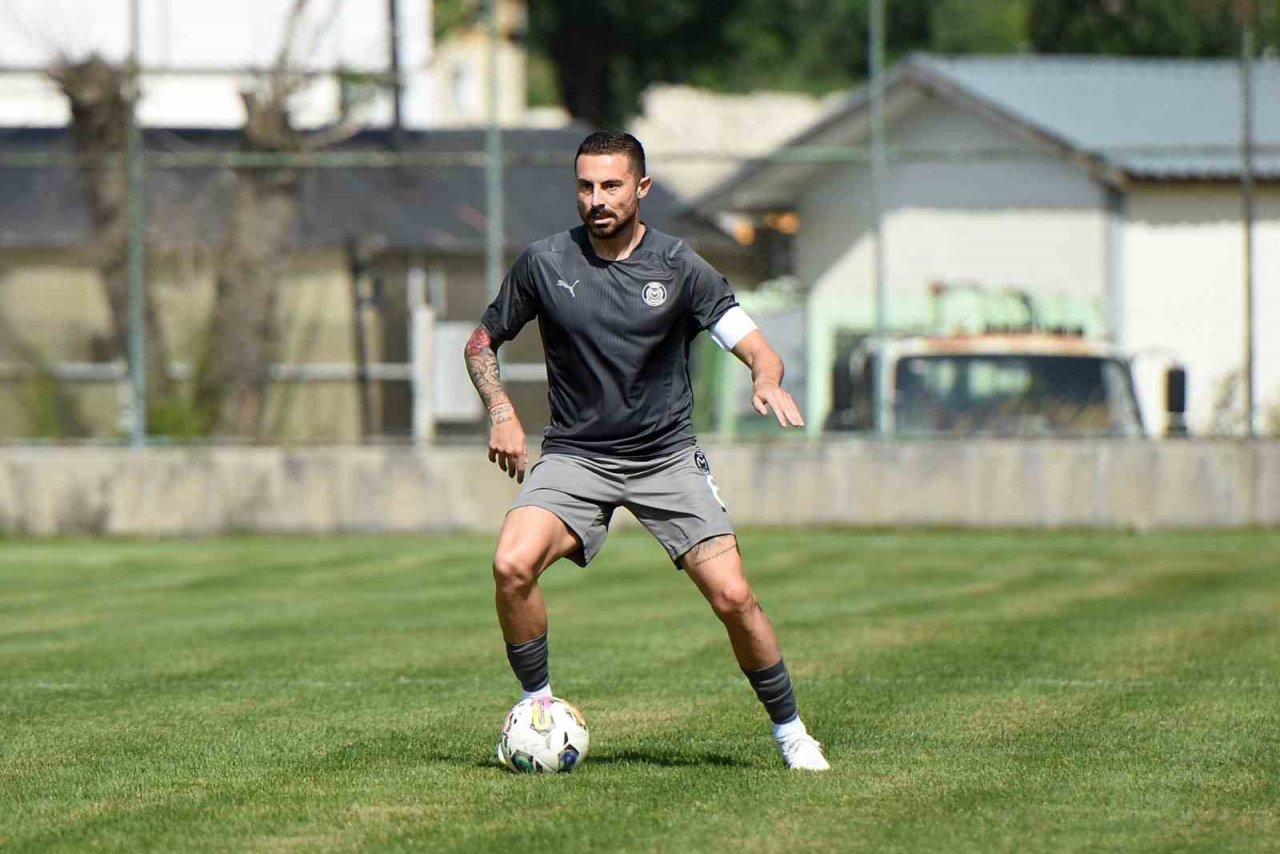 Manisa FK hazırlık maçında Gostivar ile berabere kaldı