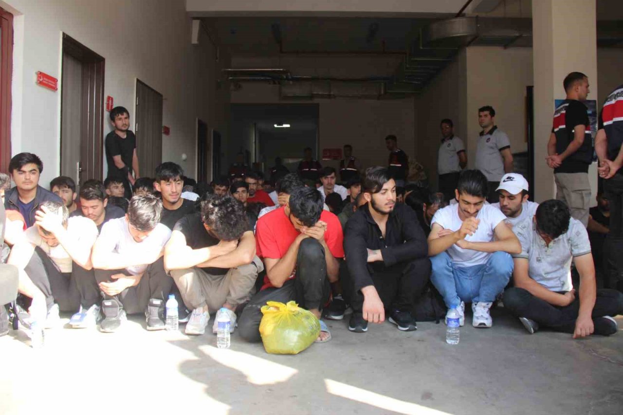 Kocaeli’de yakalanan 138 düzensiz göçmen sınır dışı ediliyor