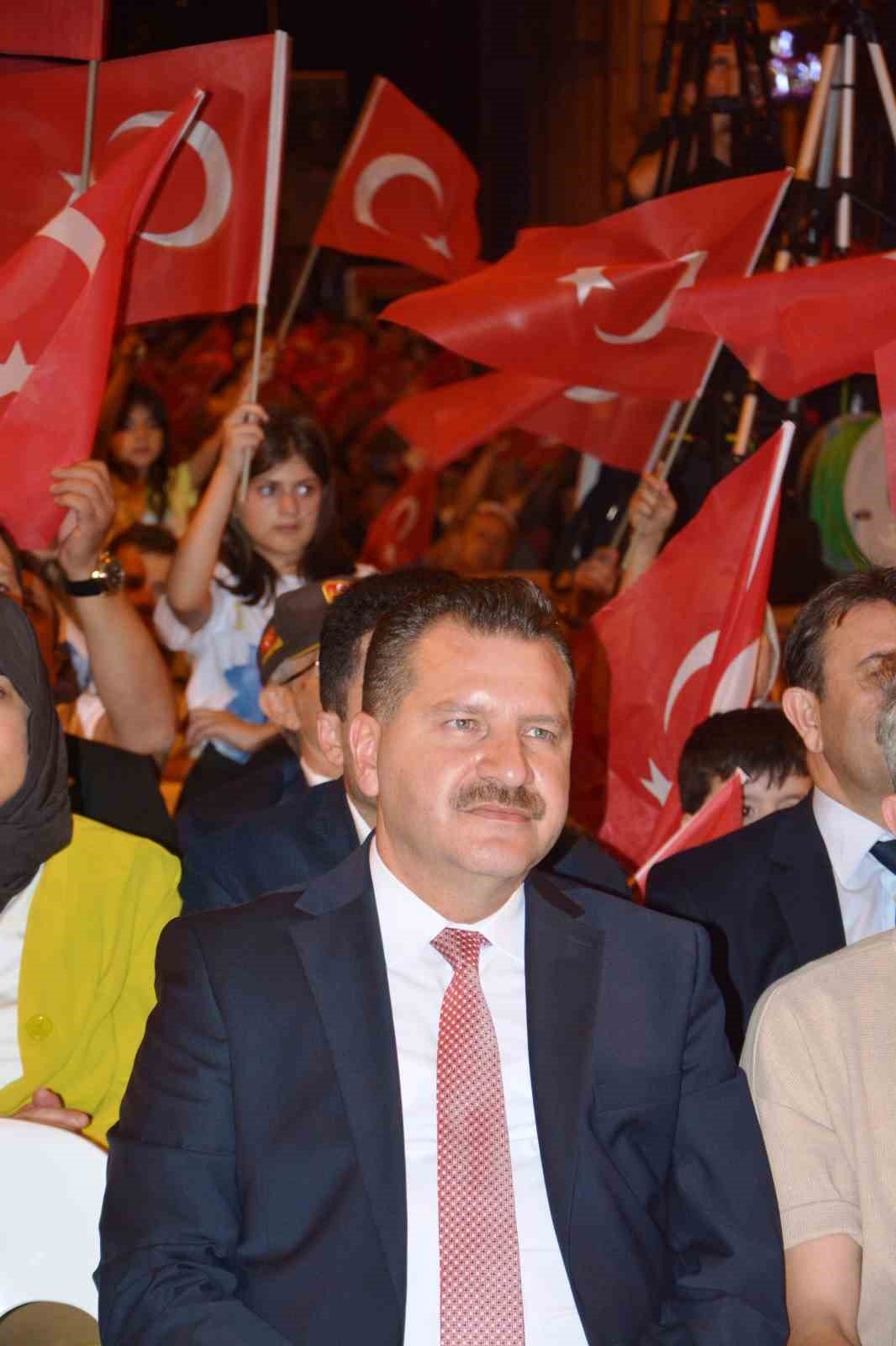 Balıkesir’de 15 Temmuz demokrasi nöbeti