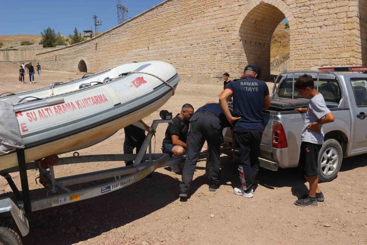 Batman’da kurbağa adamlardan boğulma olaylarına karşı tatbikat