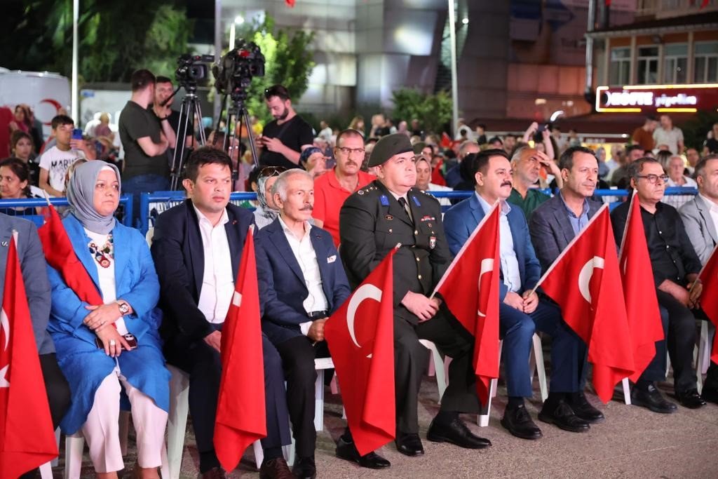 Bayrampaşa’da 15 Temmuz şehitleri anıldı