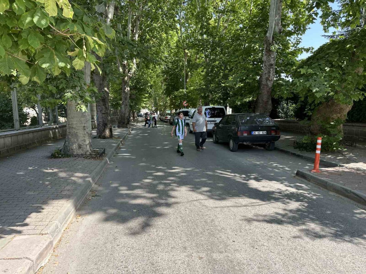 Vatandaşlar kaza ihtimaline karşı trafik önlemi istiyor