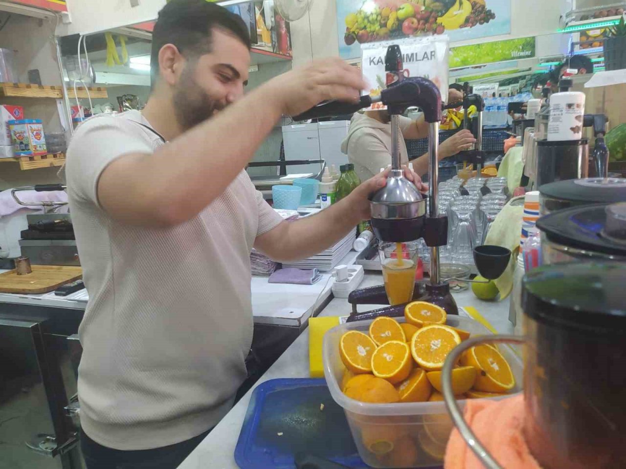 Hava sıcaklıkları yükseldi, limonata ve portakal suyuna talep arttı