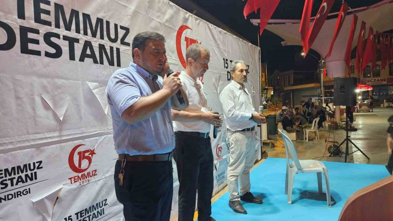 Sındırgı 15 Temmuz kortejinde buluştu