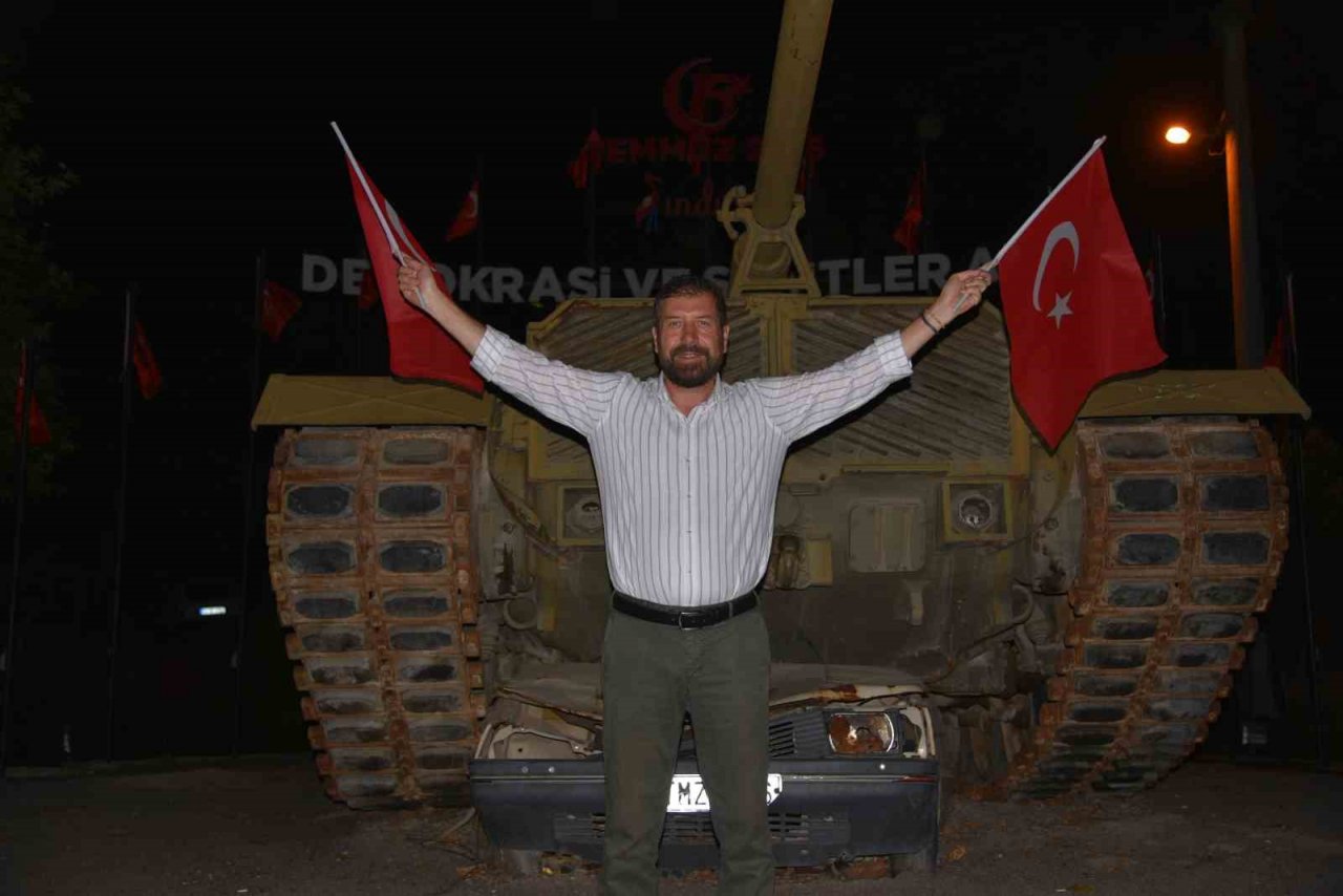 Sındırgı 15 Temmuz kortejinde buluştu