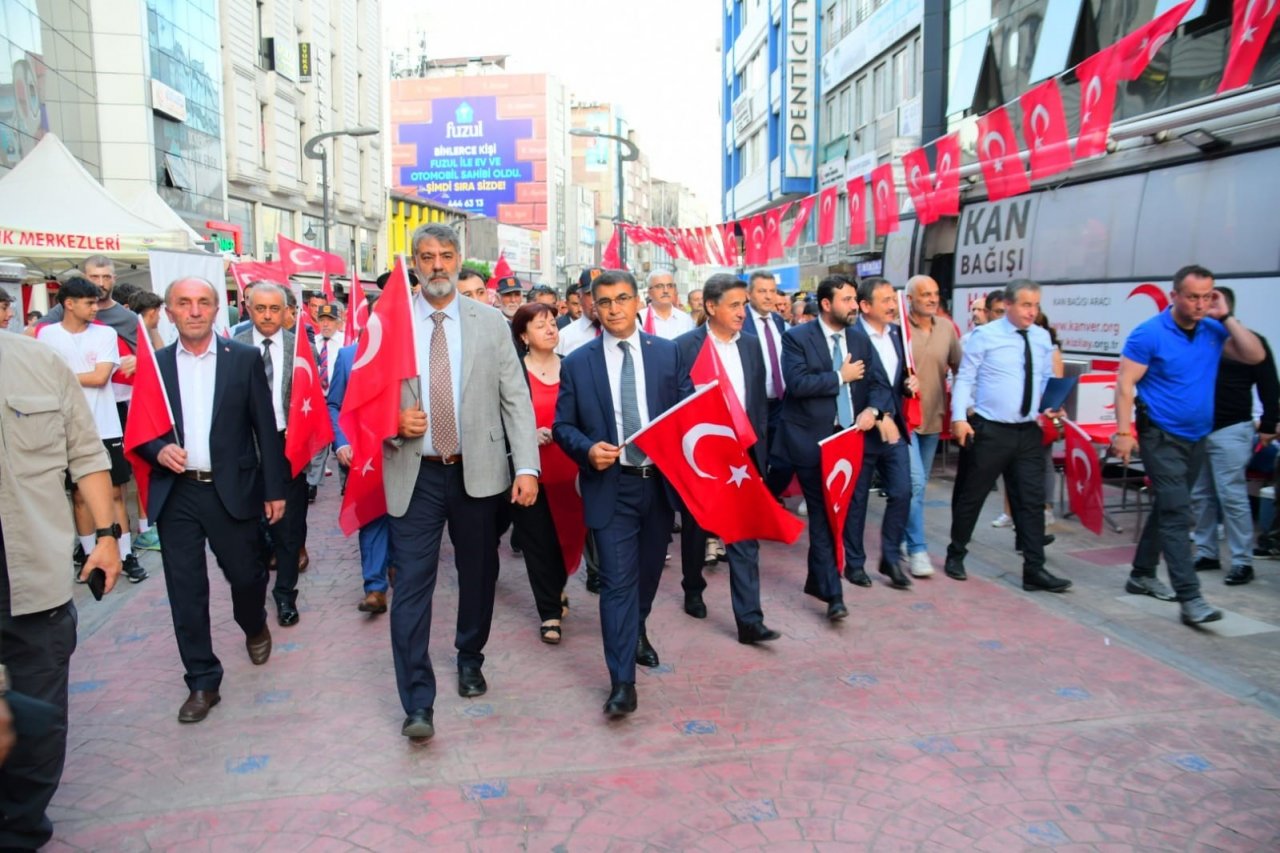 AK Parti’li Cem Şahin: “8 bin 600 küsur kişi bir meczuba iradesini olduğu gibi rehin verdi"