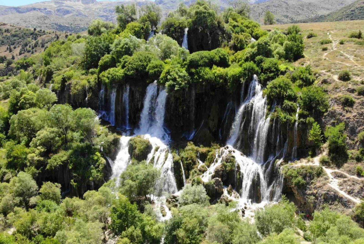 El Nino’dan kaçtılar, Girlevik Şelalesinde serinlediler