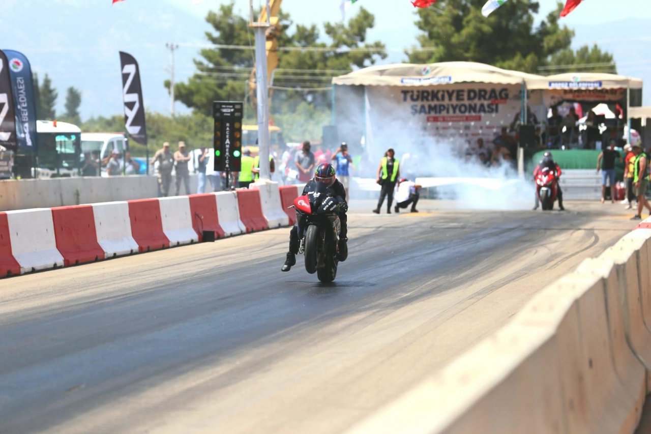 Kepez’de drag heyecanı