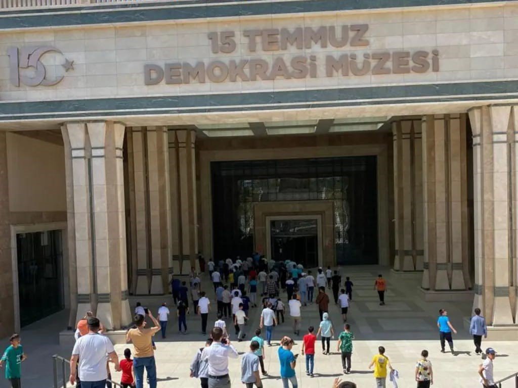 Kuran kursu öğrencileri Ankara’yı gezdi