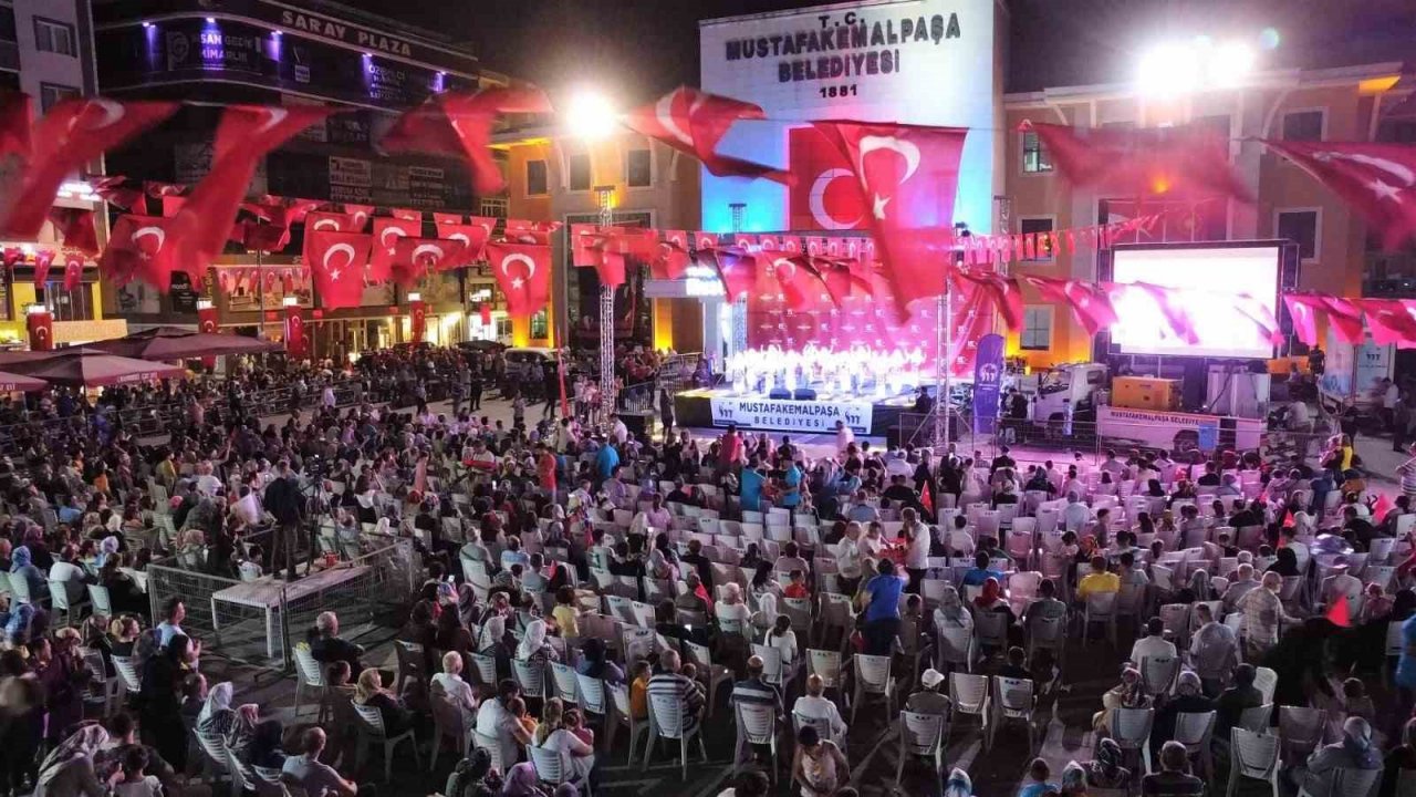Mustafakemalpaşa’da 15 Temmuz şehitleri anıldı