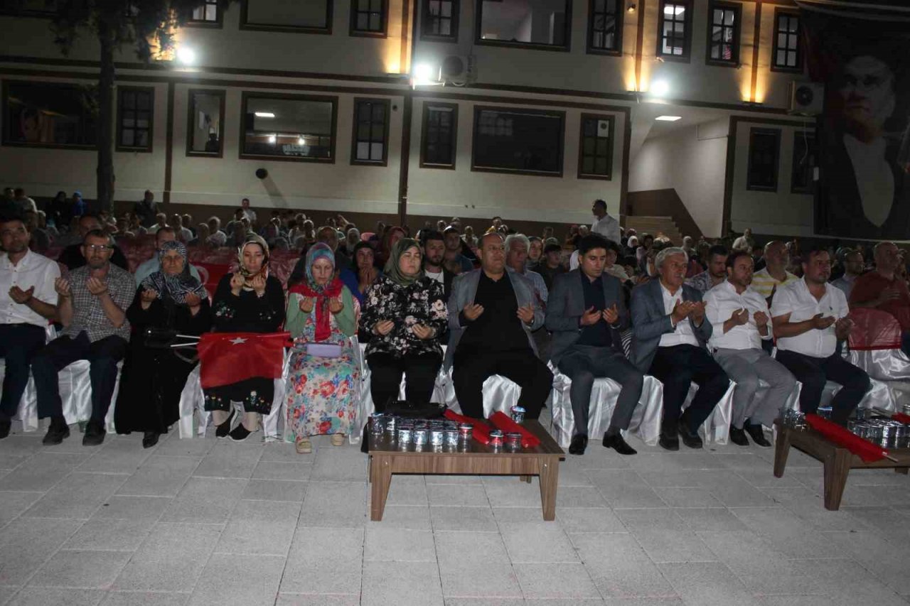 Osmaneli 15 Temmuz’da tek yürek oldu