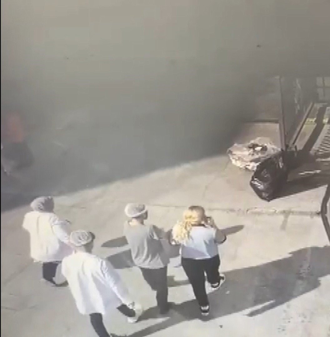 Sultanbeyli’de X-Ray krizi: İş arkadaşının parmağını ısırdı