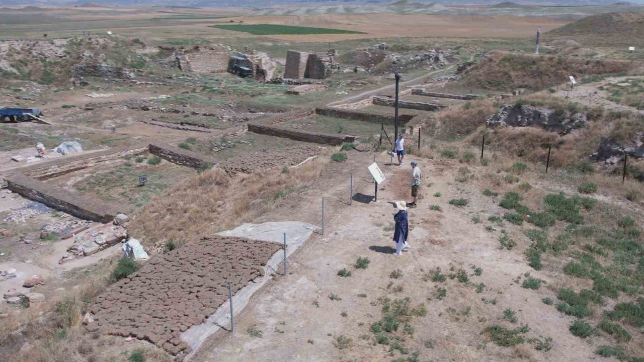 Eski Makedonya Kralı Büyük İskender, tarihi kent Gordion’un efsanesi ile anılıyor