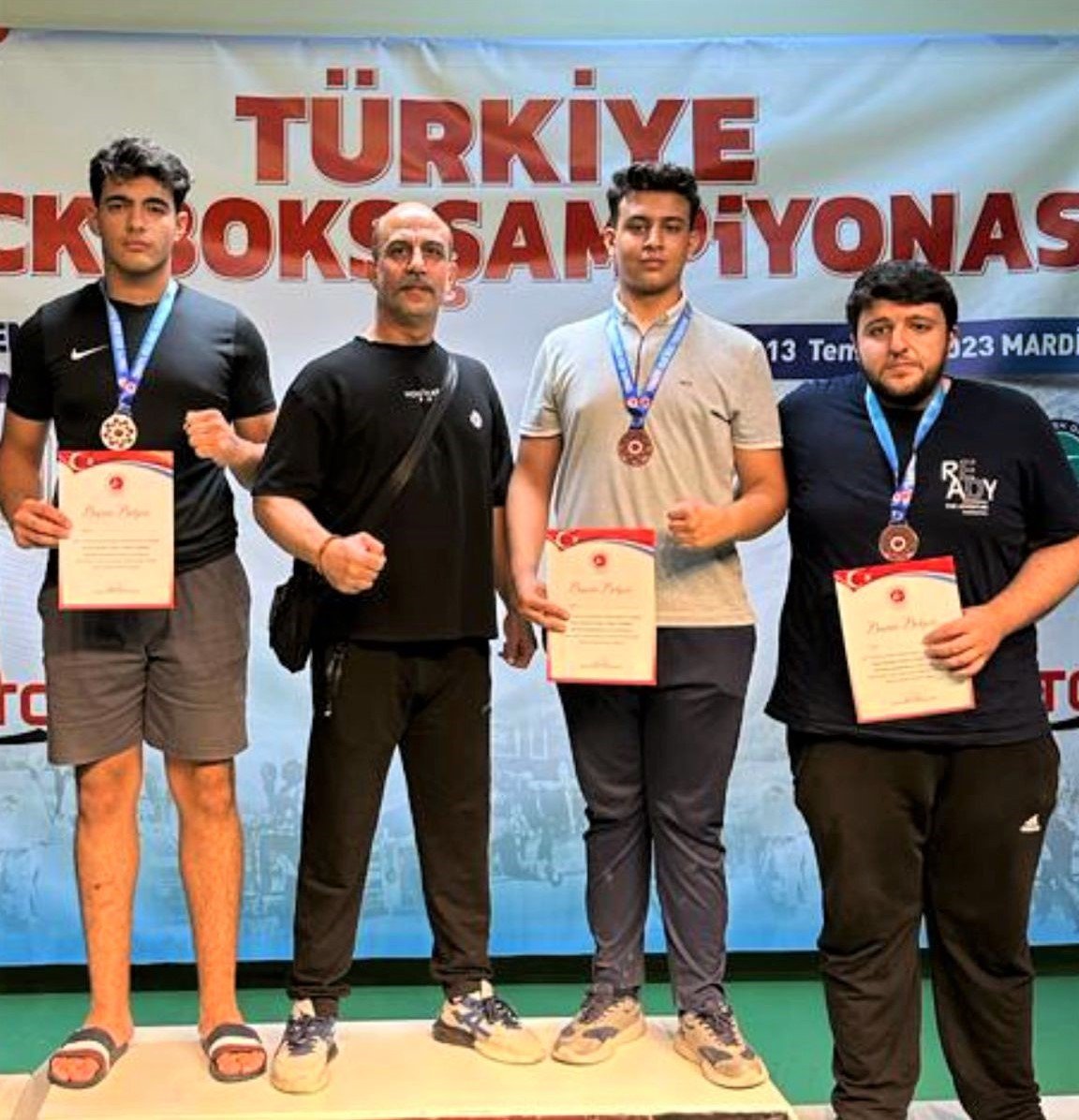 Kick Boks’ta Elazığ rüzgarı