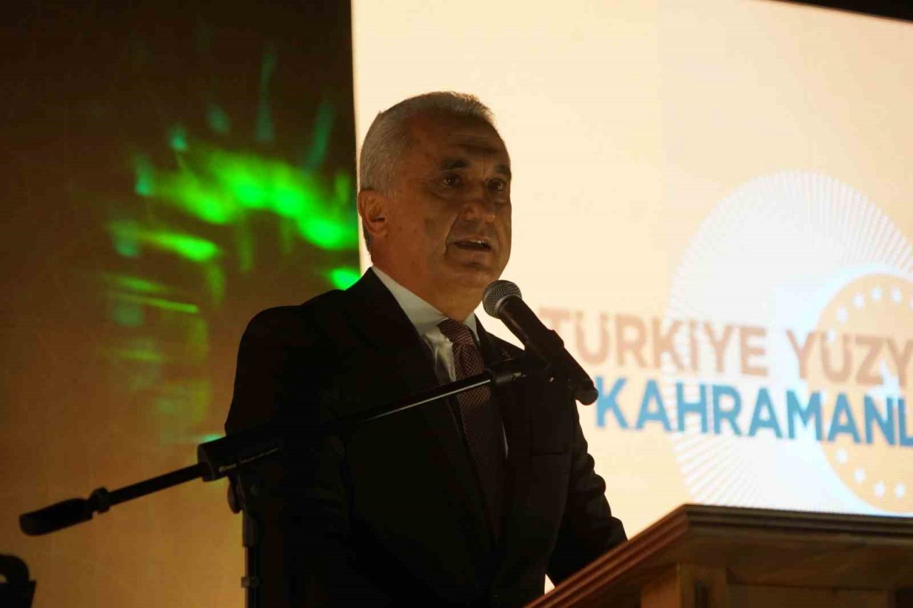 Hain darbe girişiminin 7’nci yılında yüzlerce vatandaş Kastamonu’da tek yürek oldu