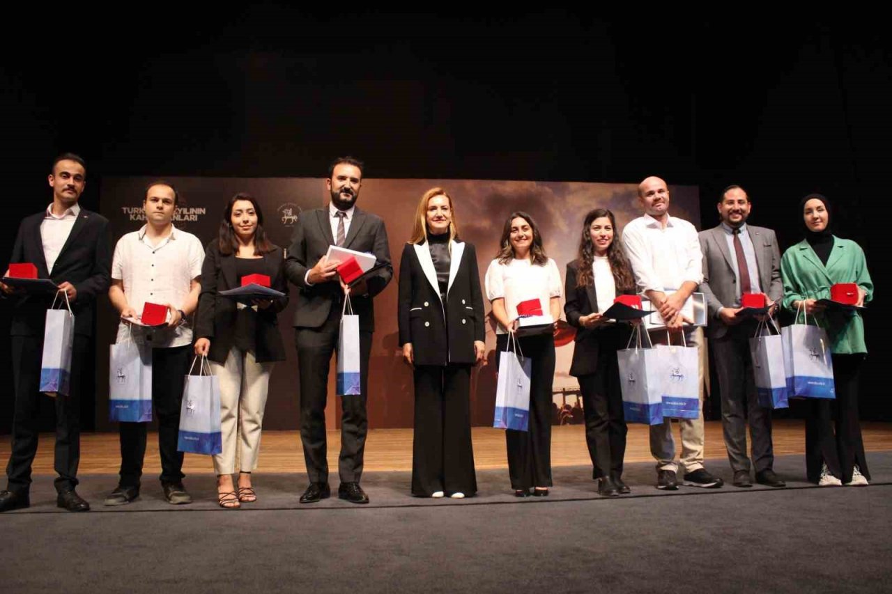 DEÜ panelinde "FETÖ tehdidi" uyarısı