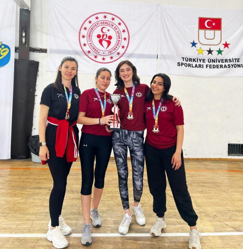 Sporcular, Anadolu Üniversitesini bu yıl da başarıyla temsil etti