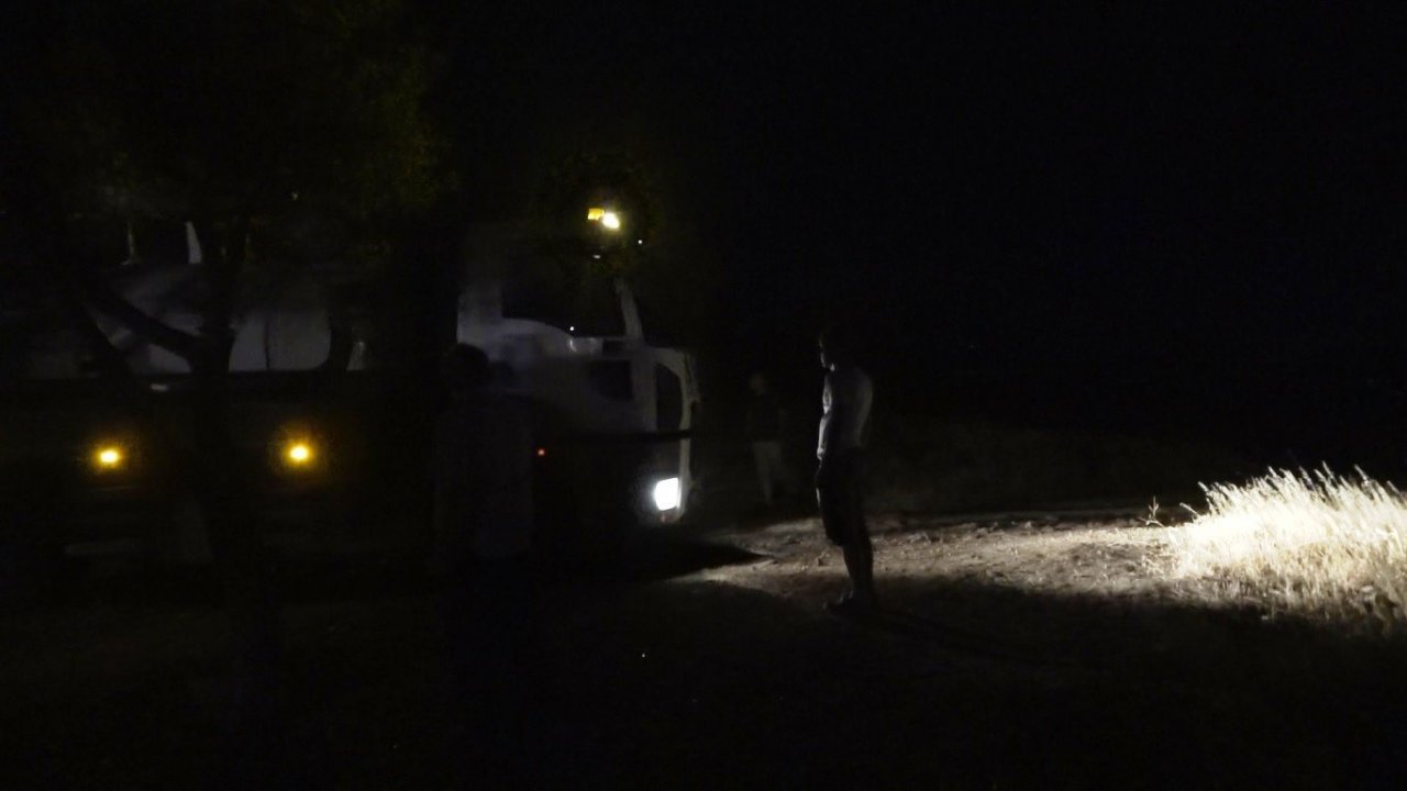 Ayvalık’ta ağaçlık alanda çıkan yangın kontrol altına alındı