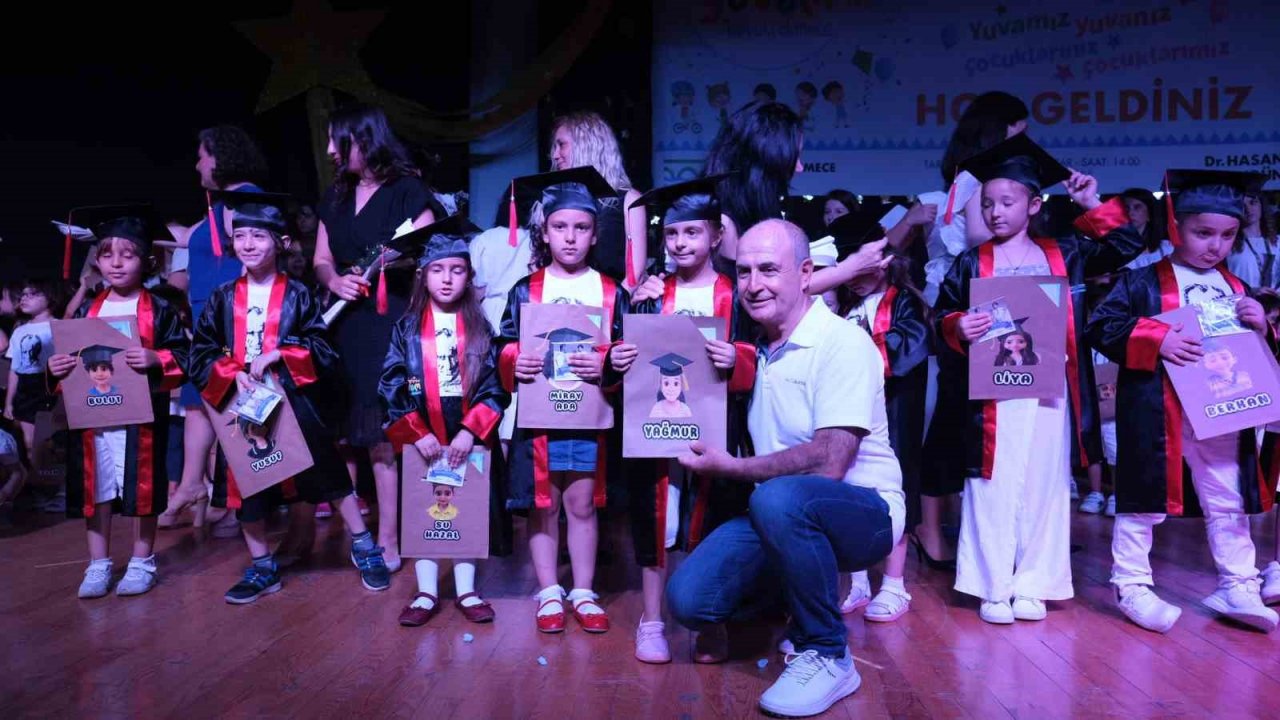 Büyükçekmeceli minikler mezun oldu
