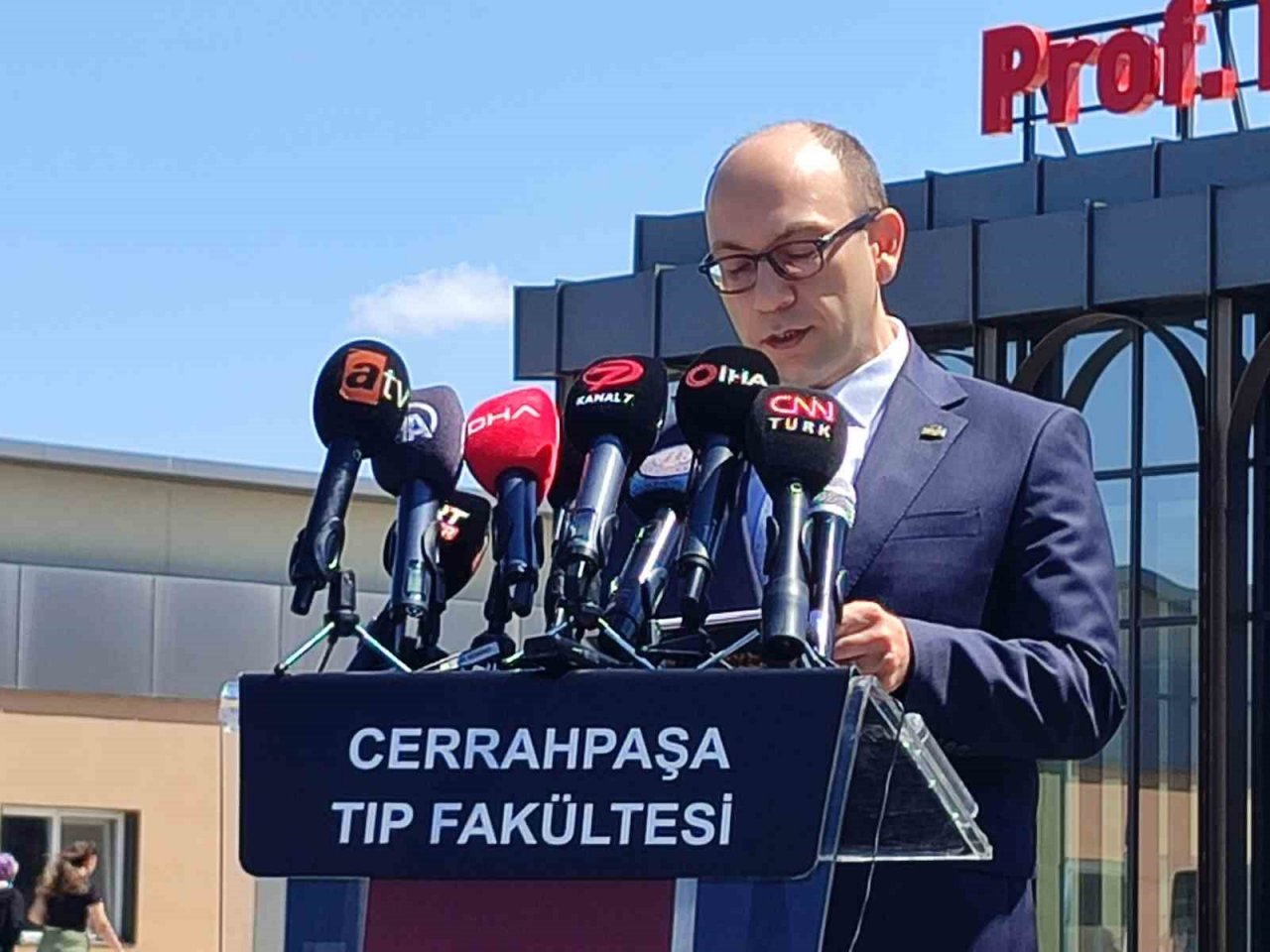 Cerrahpaşa Tıp Fakültesi Hastanesi’nin taşınmasıyla ilgili Rektör Prof. Dr. Nuri Aydın açıklama yaptı