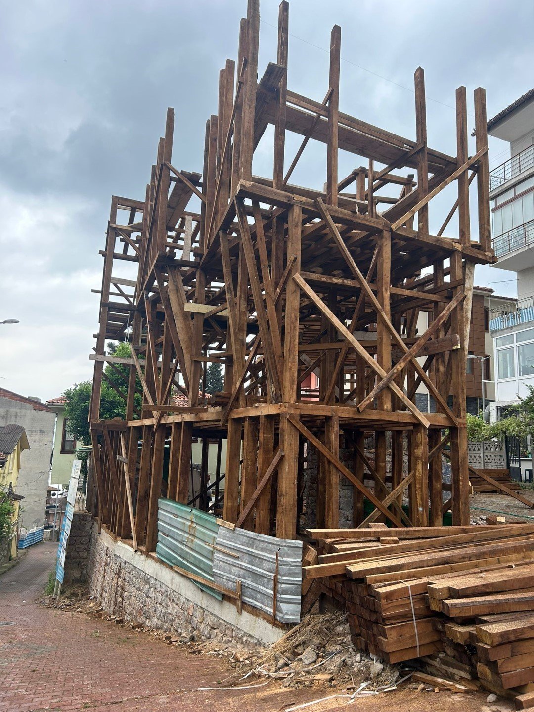 Tarihi Kortel Konağı yeniden yükseliyor