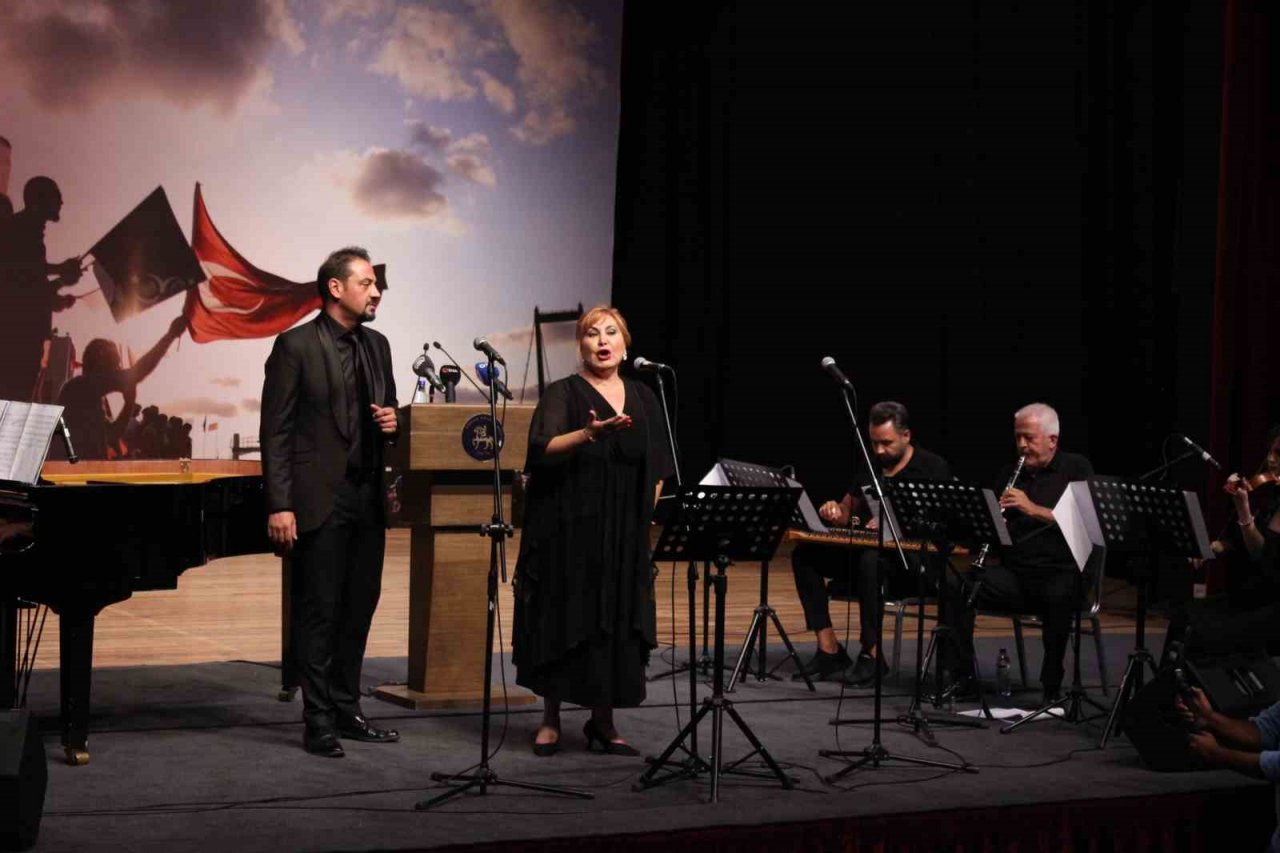 DEÜ panelinde "FETÖ tehdidi" uyarısı