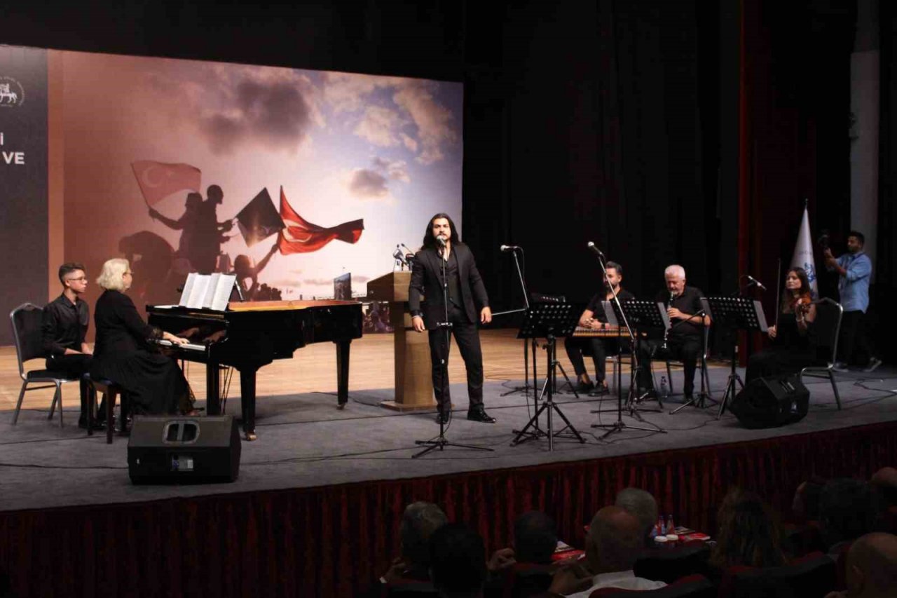 DEÜ panelinde "FETÖ tehdidi" uyarısı