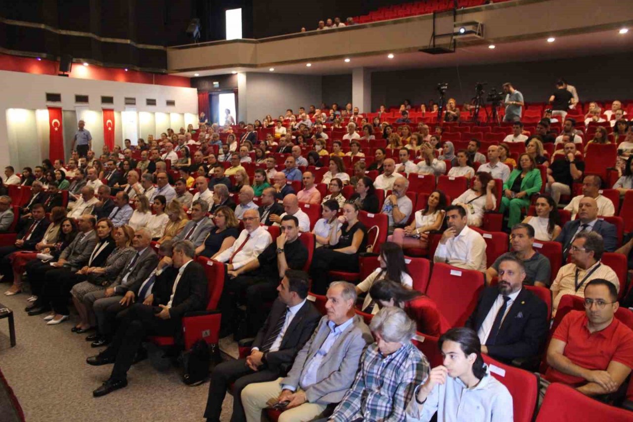 DEÜ panelinde "FETÖ tehdidi" uyarısı