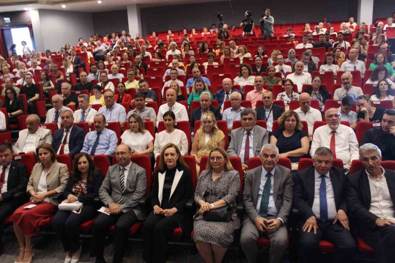 DEÜ panelinde "FETÖ tehdidi" uyarısı