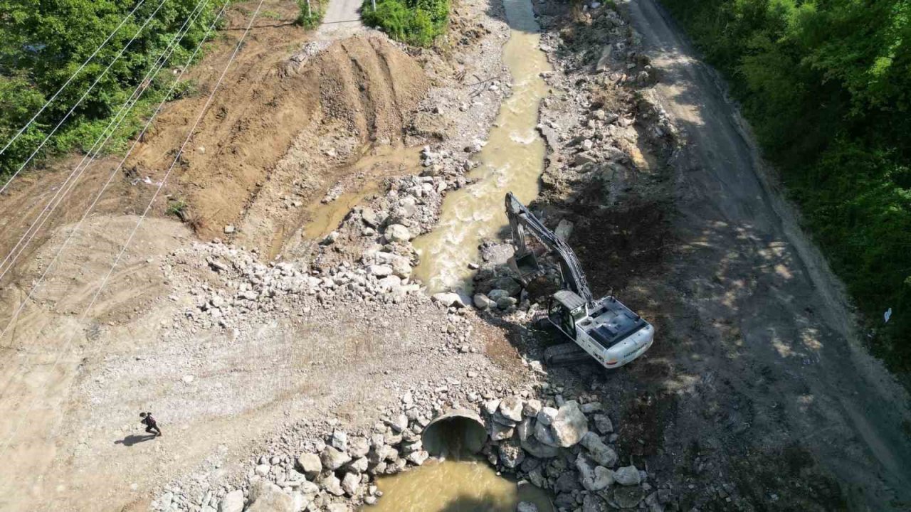 Yıkılan köprü yeniden inşa edildi