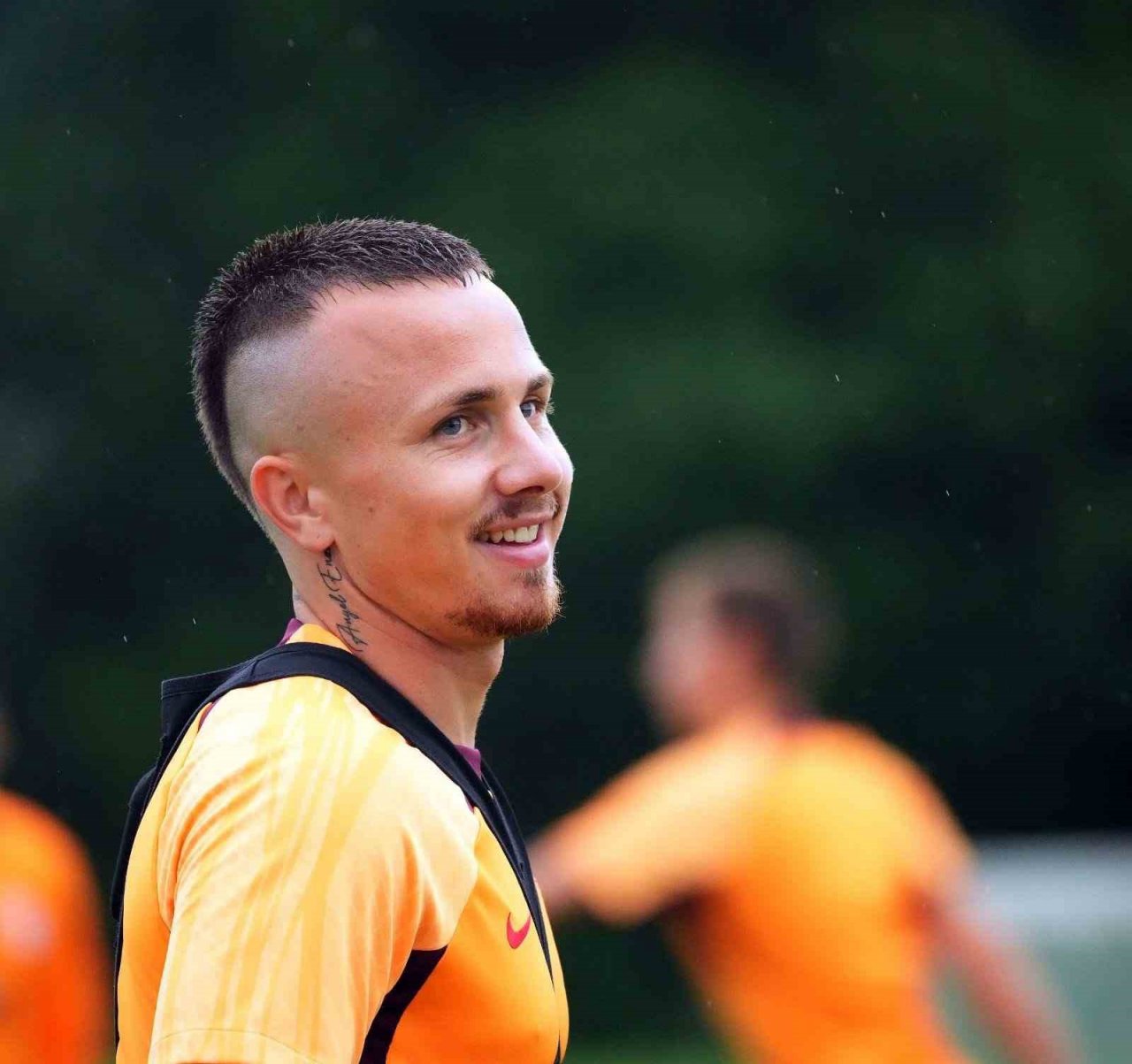 Angelino: "Taraftarımızla birlikte büyük başarılara imza atmak istiyoruz"