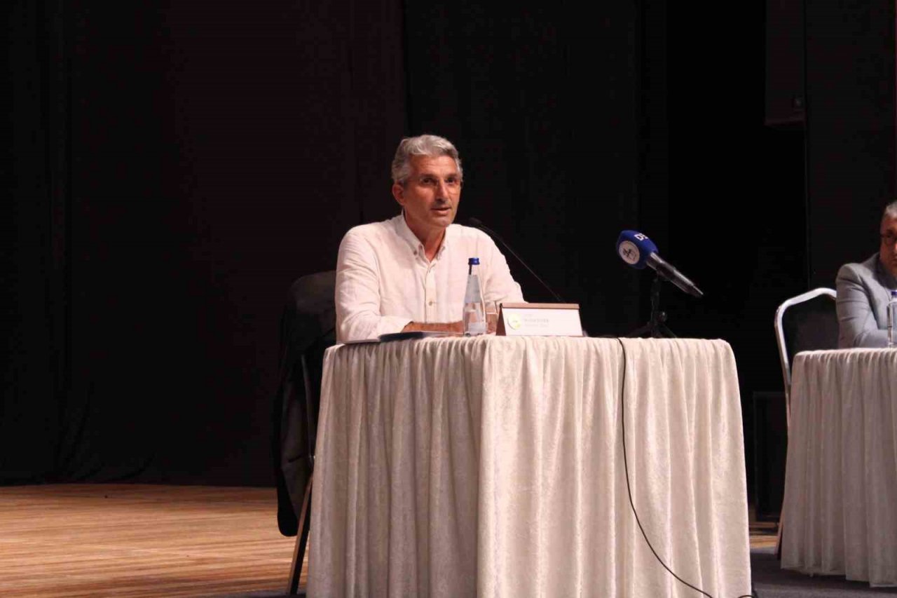 DEÜ panelinde "FETÖ tehdidi" uyarısı