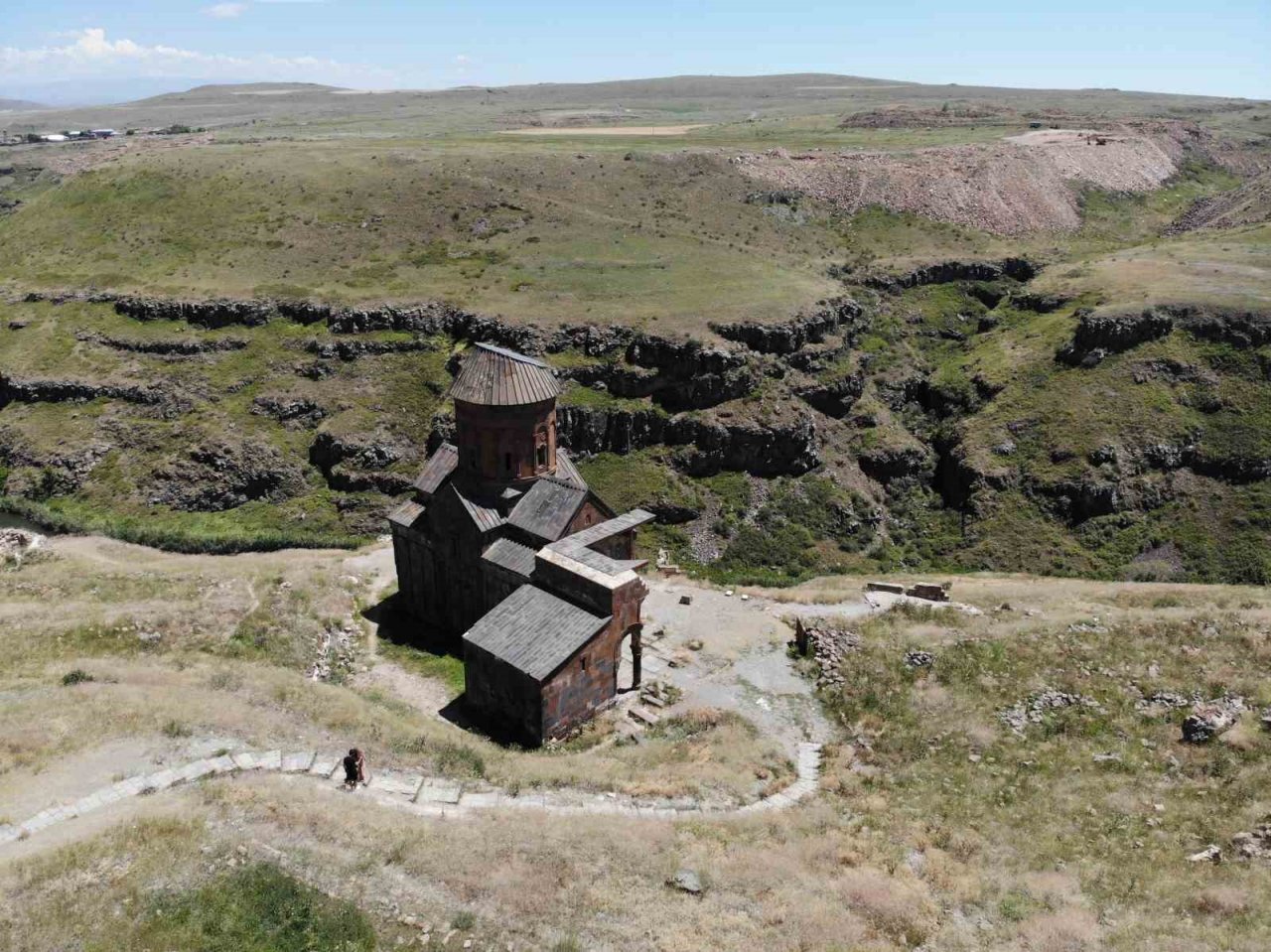 Kars’ta, “40 kapılı şehir” yoğun ilgi görüyor