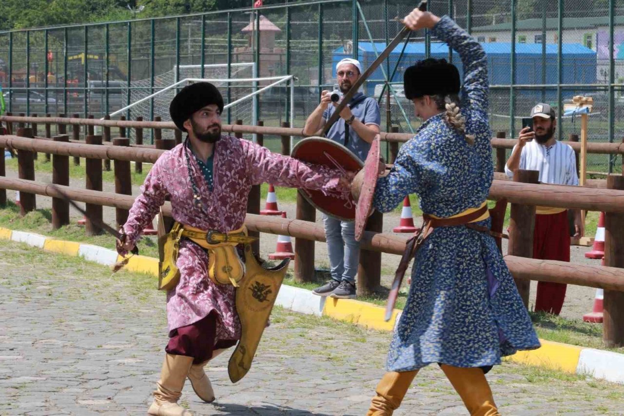 Ünye’de atlı spor gösterileri düzenlendi