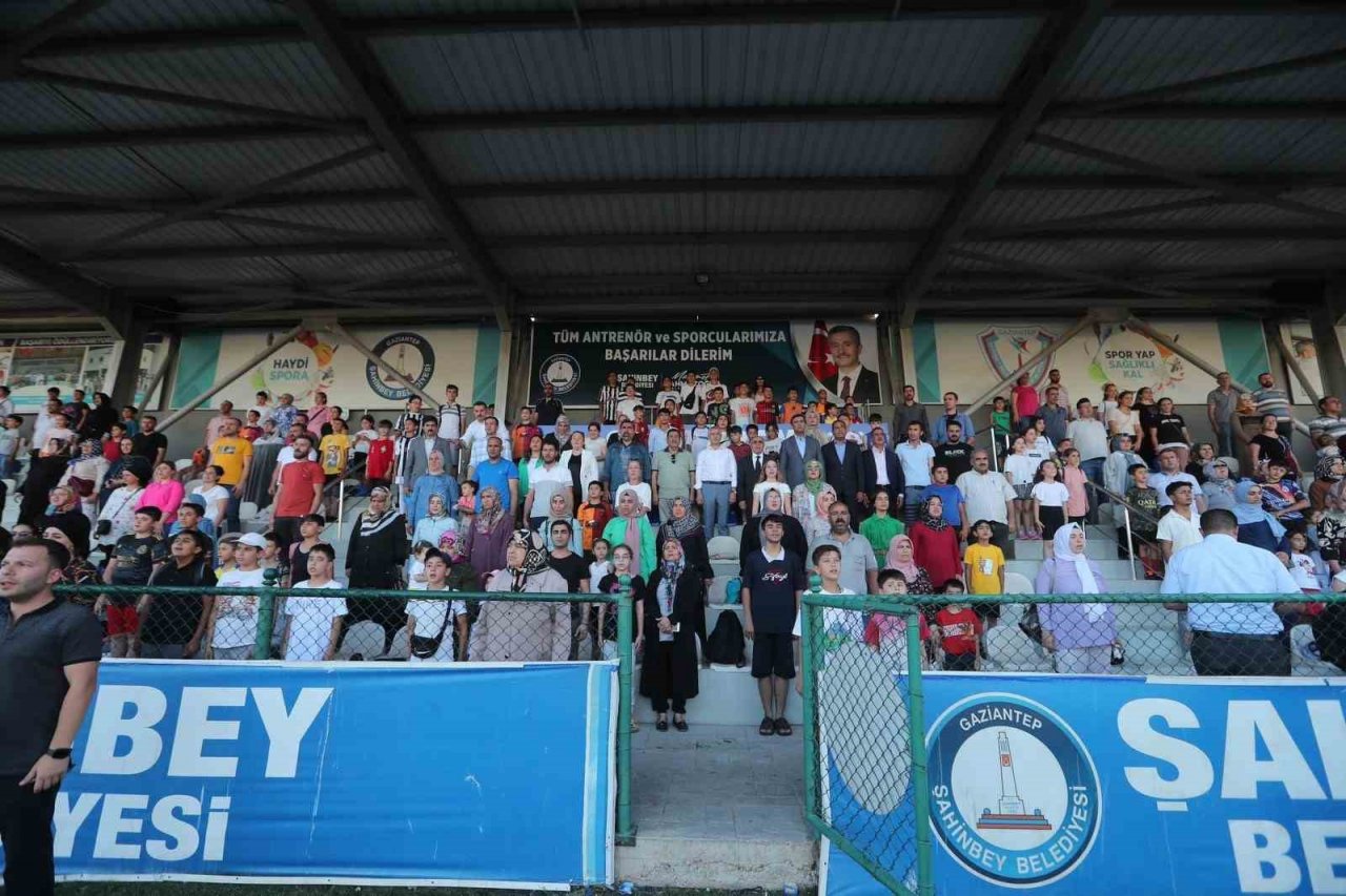 Şahinbey’de yaz spor okulları başladı