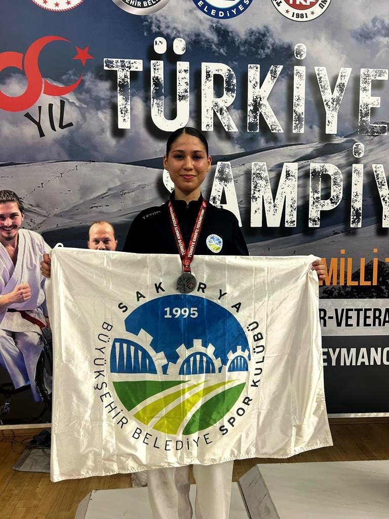 Zümra Rezzan İm, Bursa’dan ikincilikle döndü