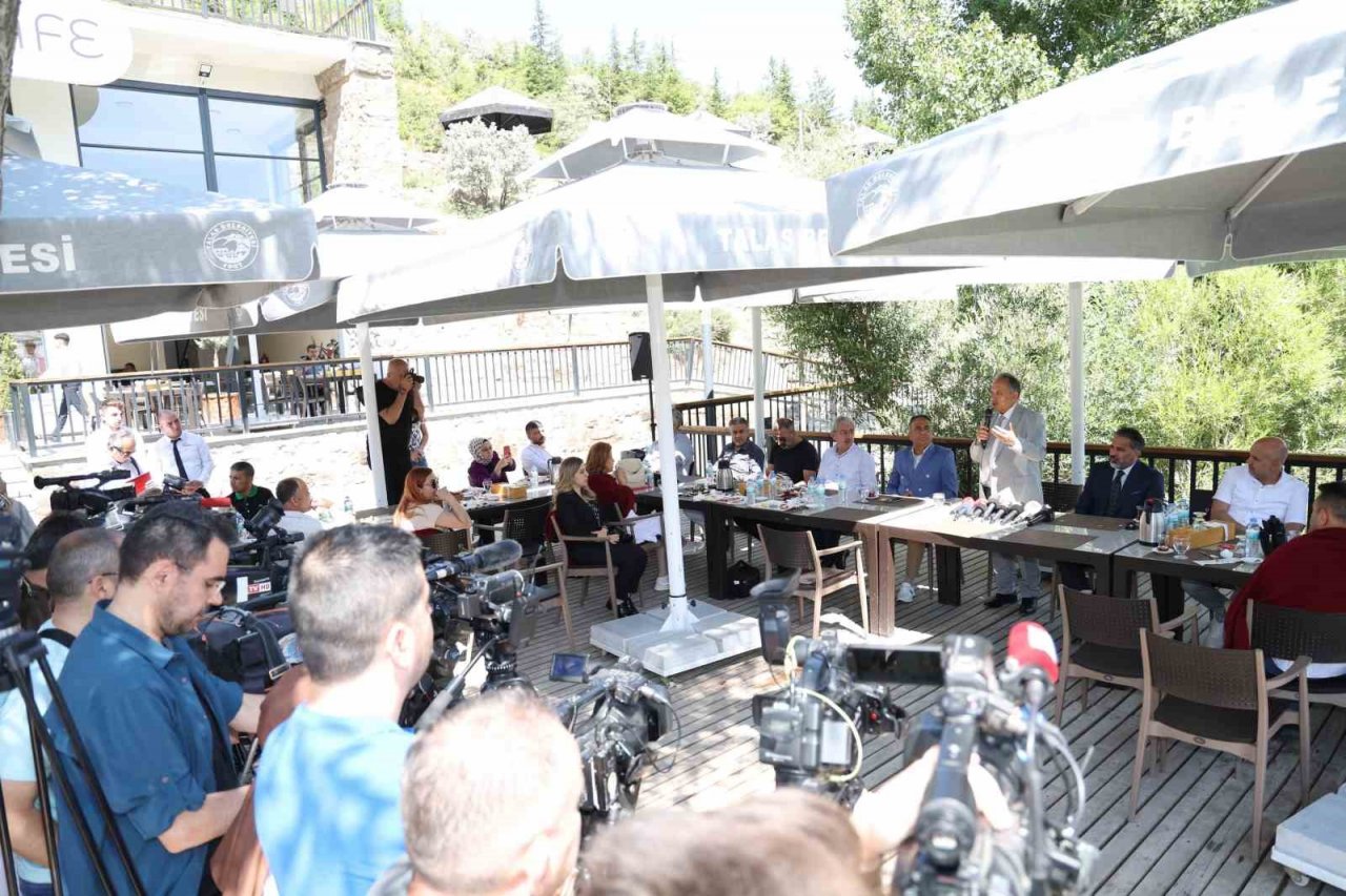 Başkan Yalçın: "Mutlu mekanlar mutlu insanlar doğurur"