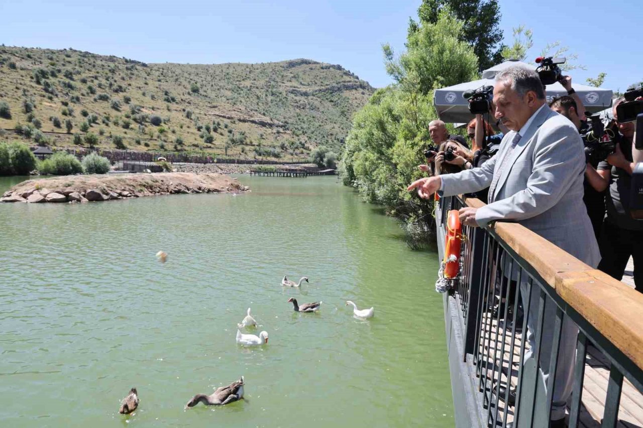 Başkan Yalçın: "Mutlu mekanlar mutlu insanlar doğurur"