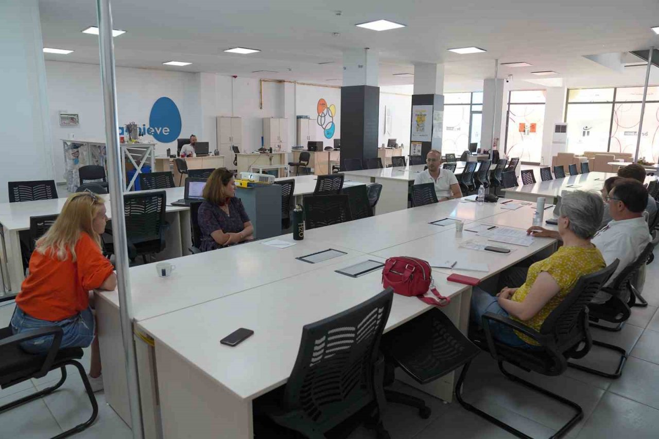 Girişimci adayları için eğitimler devam ediyor