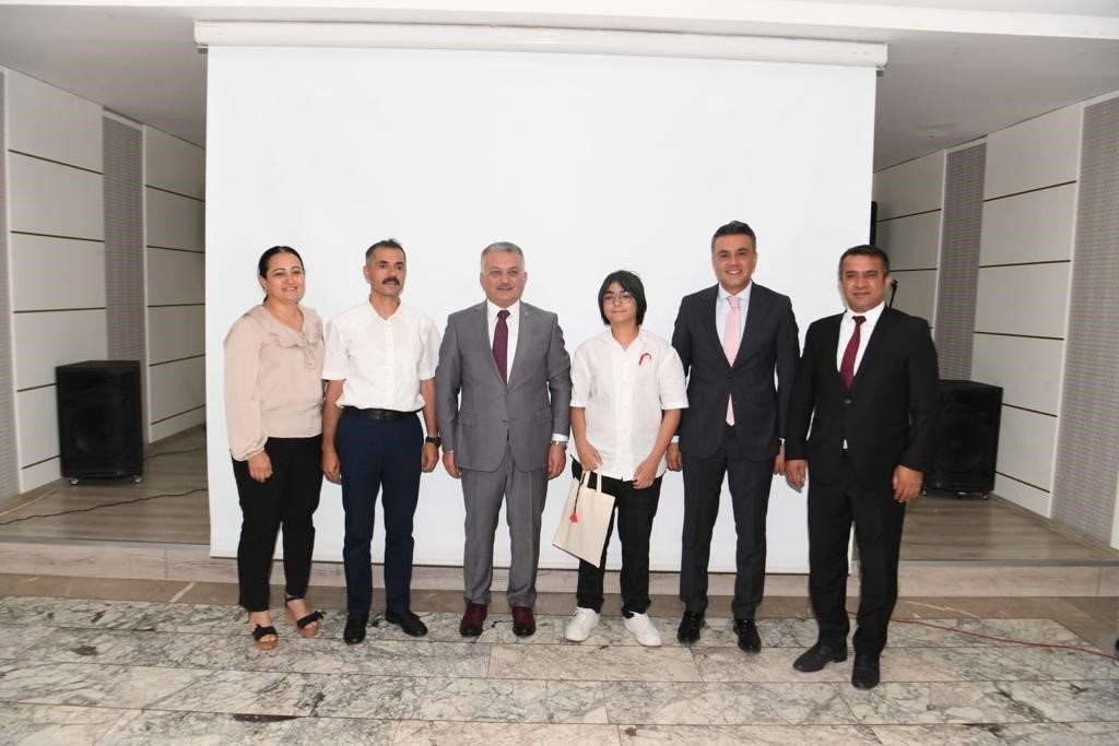 Vali Yazıcı:"Antalya’nın LGS’de giderek artan bir başarı grafiği var"