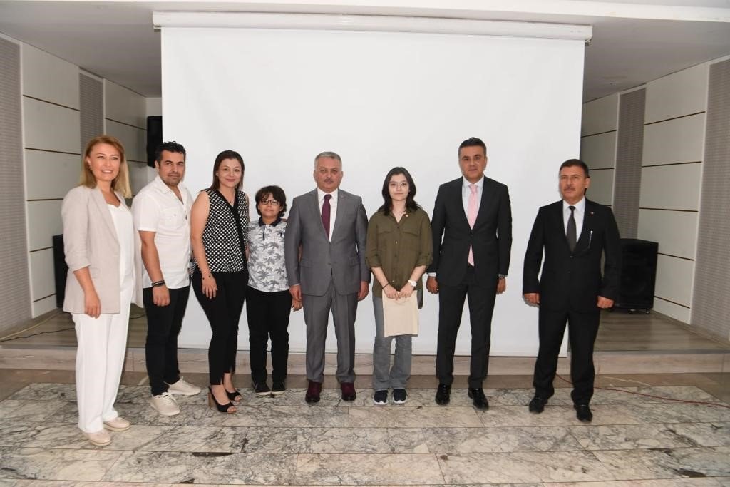 Vali Yazıcı:"Antalya’nın LGS’de giderek artan bir başarı grafiği var"