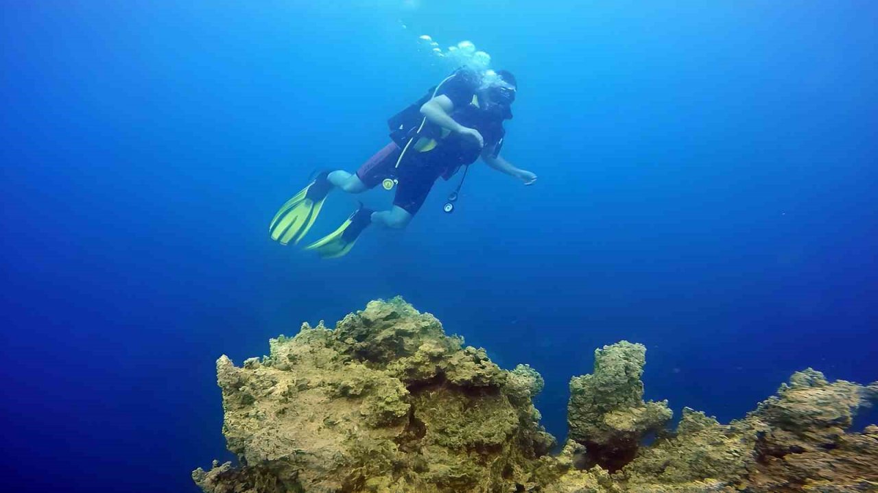 Binlerce yıllık mikrobiyalitler şamandıralar ile güvende