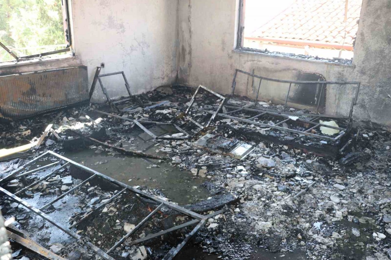 Amasya’da üç katlı binada korkutan yangın