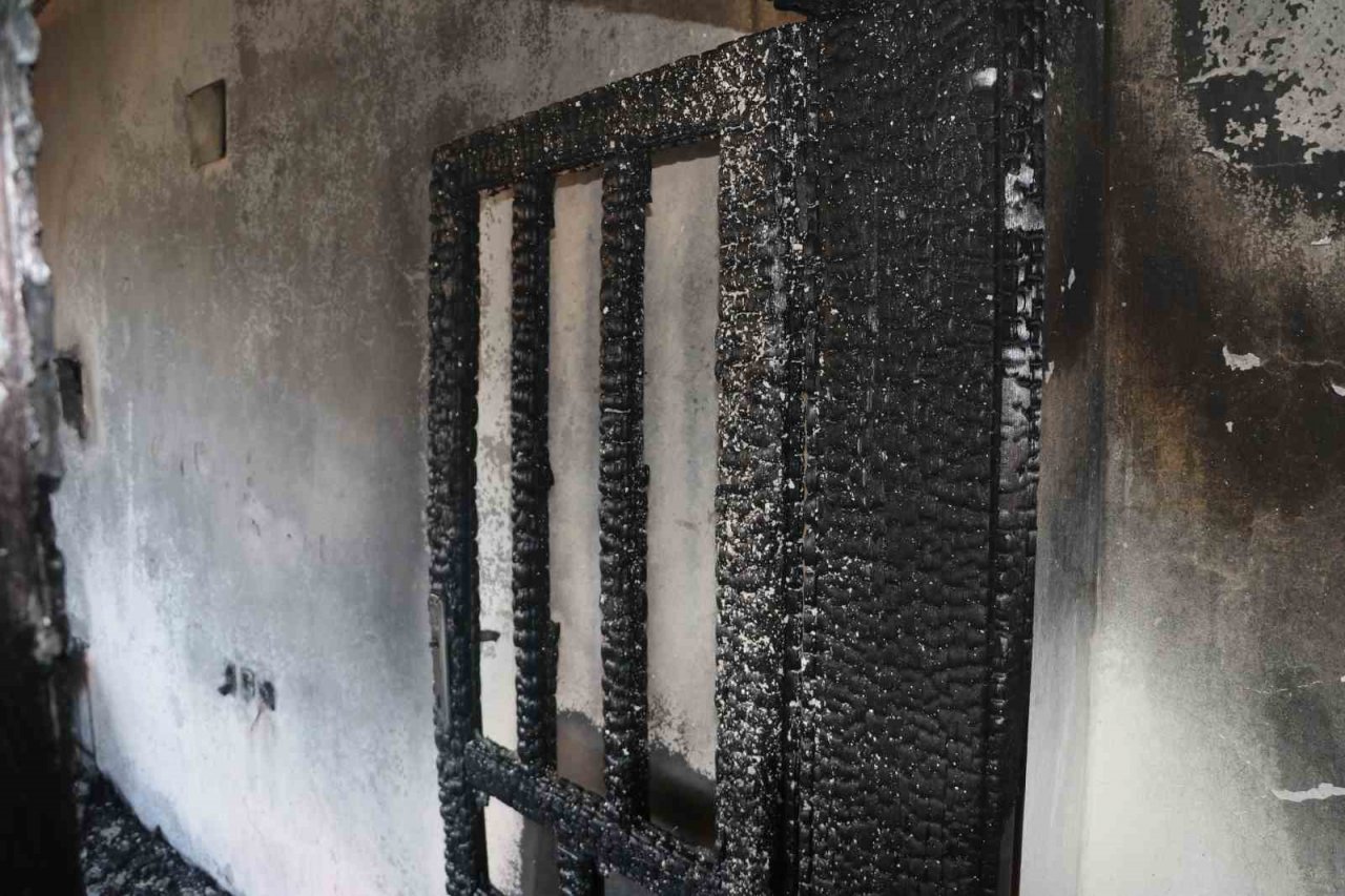 Amasya’da üç katlı binada korkutan yangın