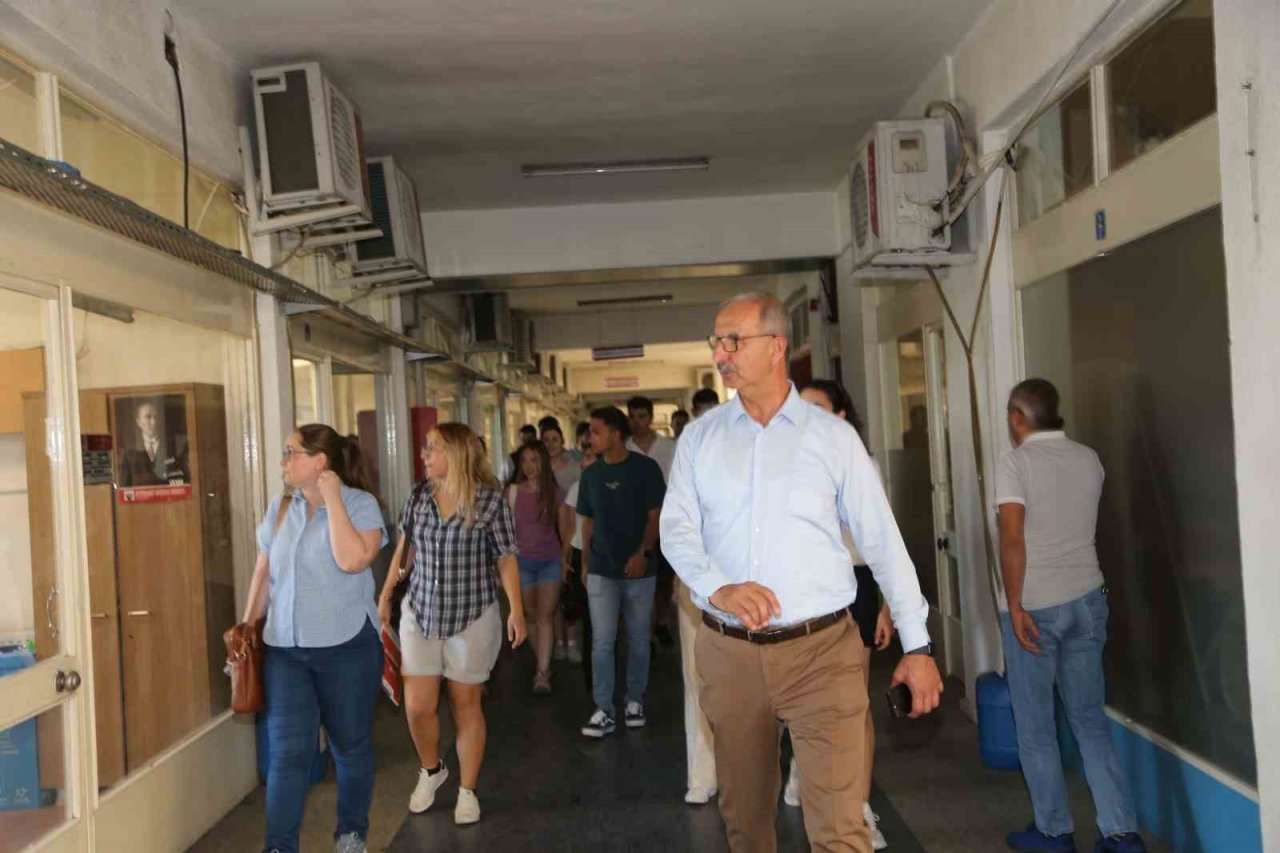 Başkan Atay, tıp öğrencilerini ağırladı